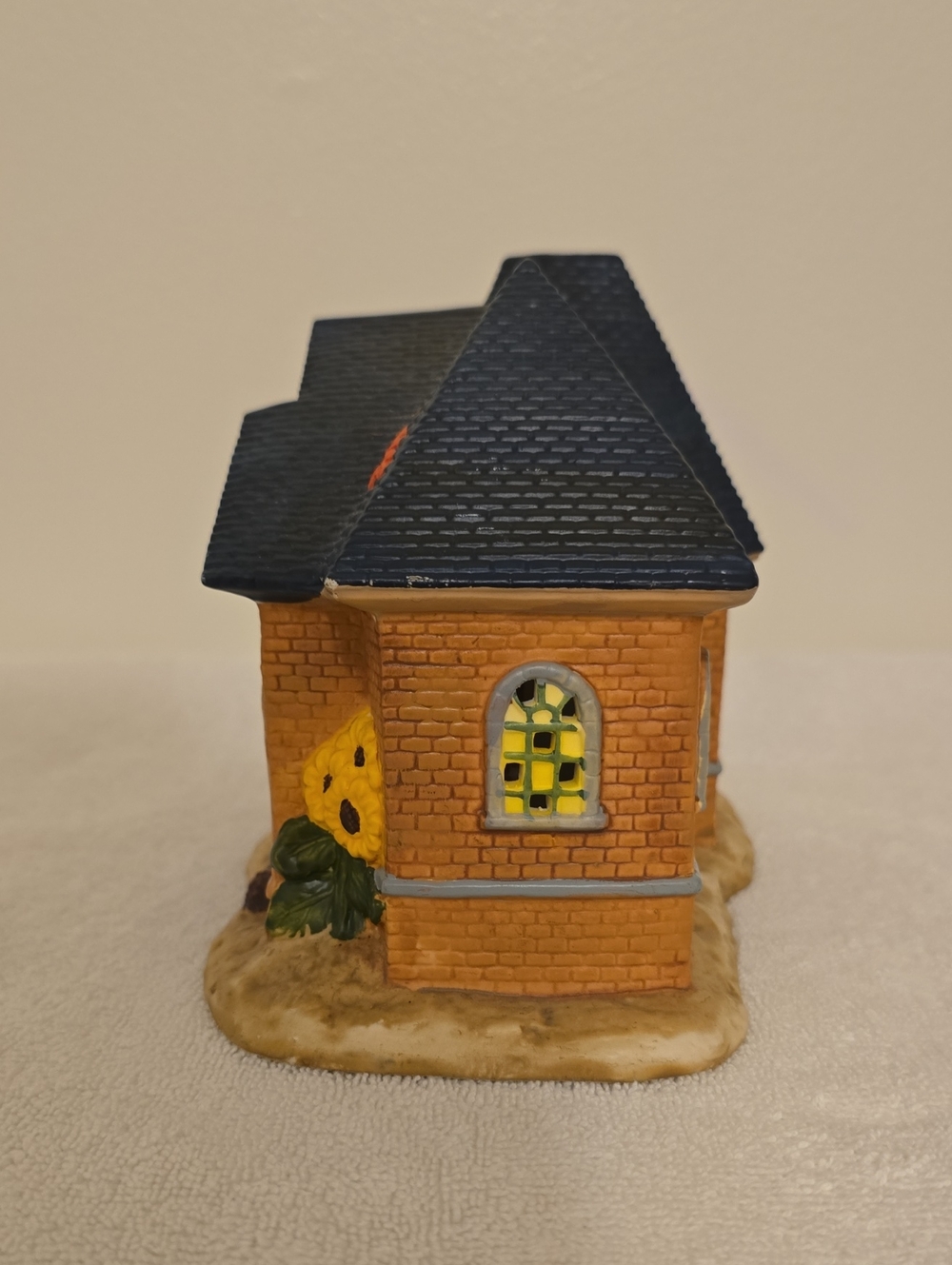 Vintage Fall Harvest Village House - Picture 6 of 17
